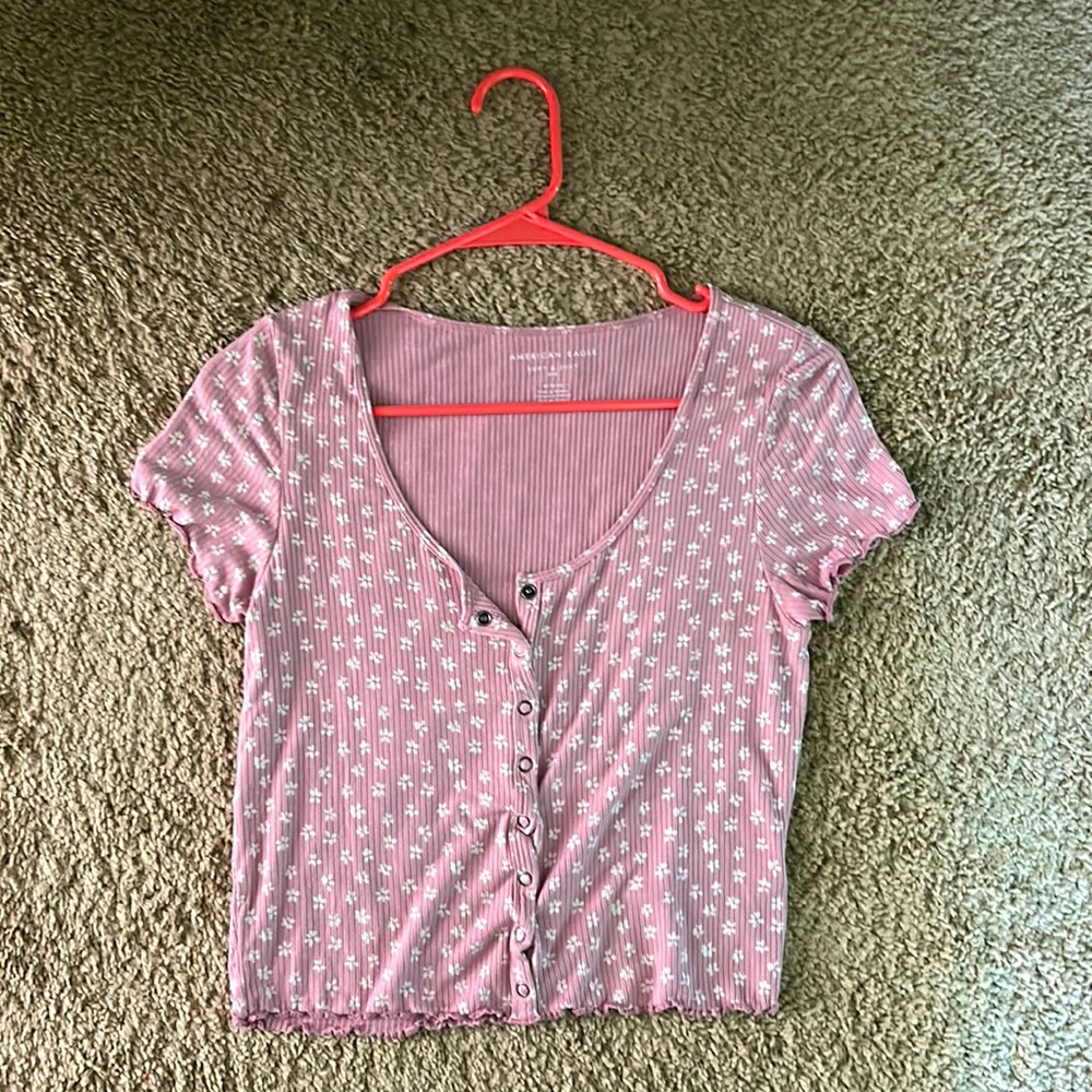 Cute flower button tee